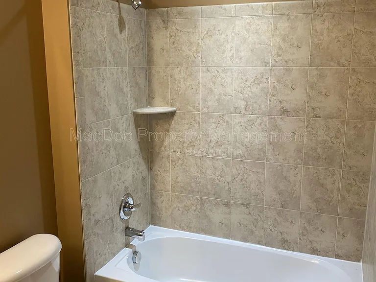121 Riggs Rd — Photo 33