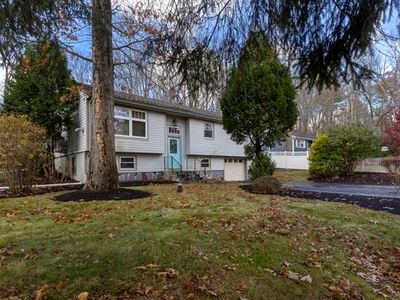 30 Valley Rd, North Grosvenordale, CT, 06255