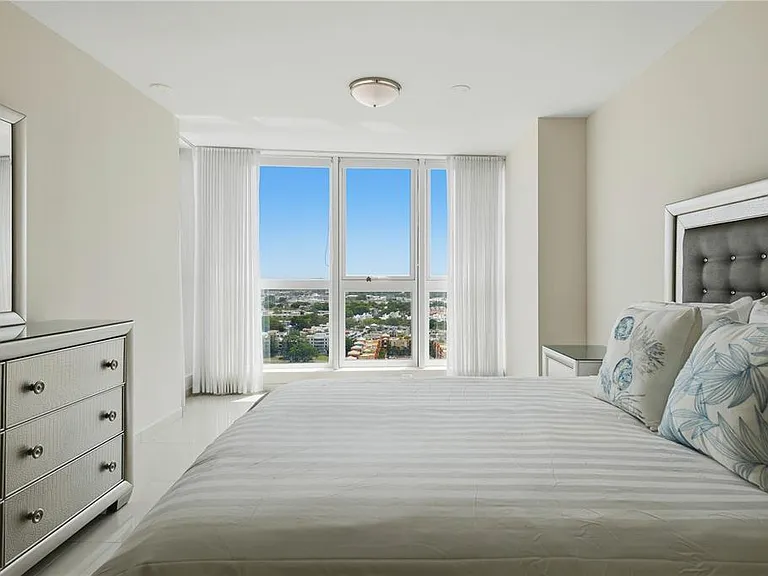 48 Munoz Rivera Ave #2204 — Photo 12
