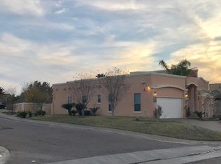 1545 Summit Dr, Laredo, TX 78045