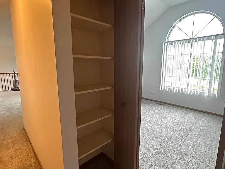 271 S Collins St — Photo 13