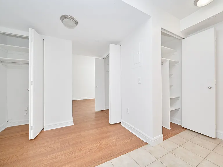 160 Riverside Blvd #12F — Photo 11