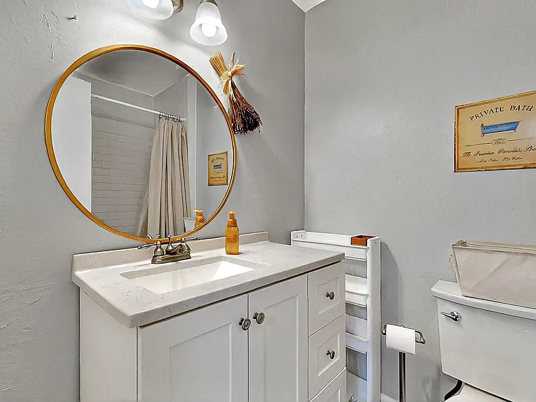 2732 Calle Anna Jean #D — Photo 17