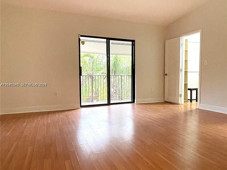 3756 NE 166th St #112 — Photo 17