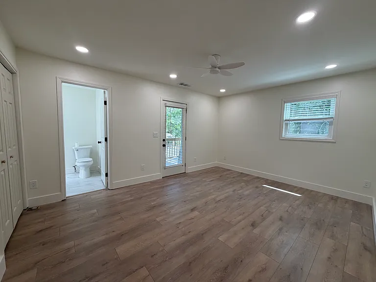 3090 Alberta Dr — Photo 9