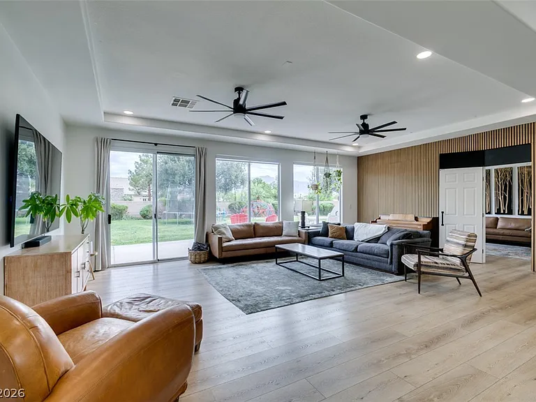 7210 Shallowford Ave — Photo 10