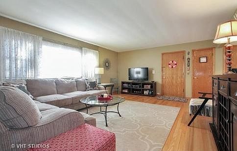 1st image of 6810 N Ozark Ave APT 6