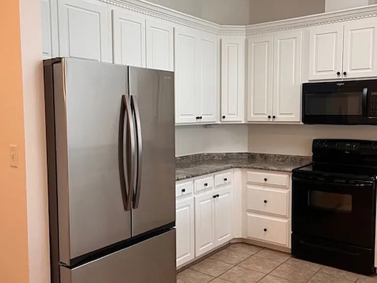 4077 Huntley Dr — Photo 21