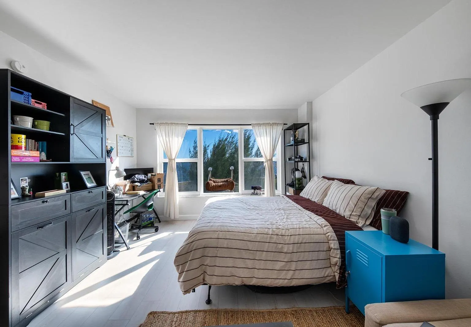 Studio, 550 sqft, $1,500 — Photo 2