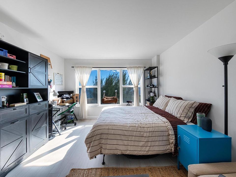 2nd image of 11112 Biscayne Blvd #207B