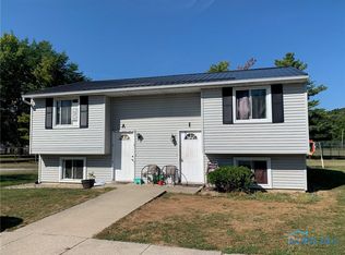 129 Palmer Ln, Bryan, OH 43506