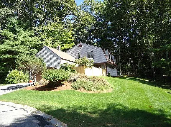 18 Crawford Ln — Photo 3