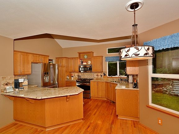 3rd image of 6813 NW Myles Ct