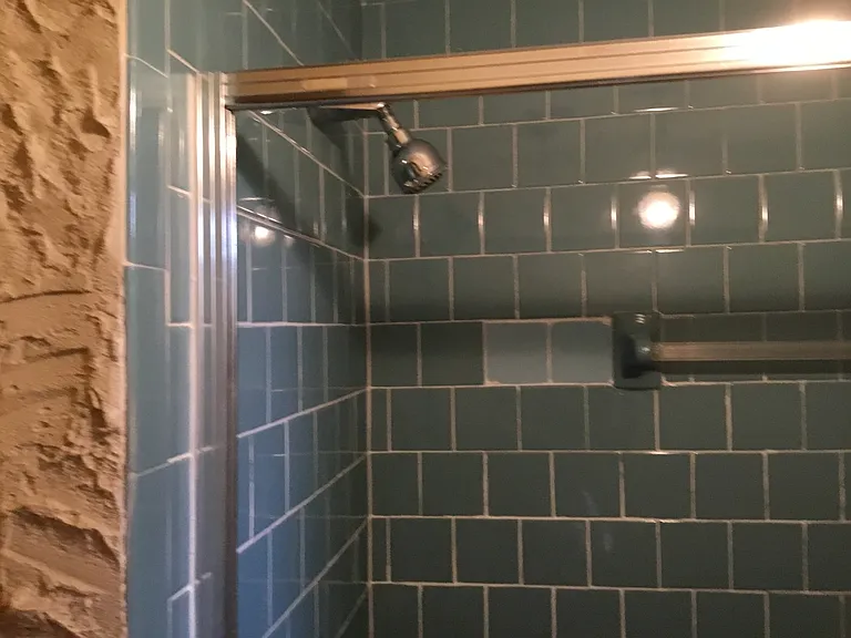 144 Hillcrest Ave #2R — Photo 14