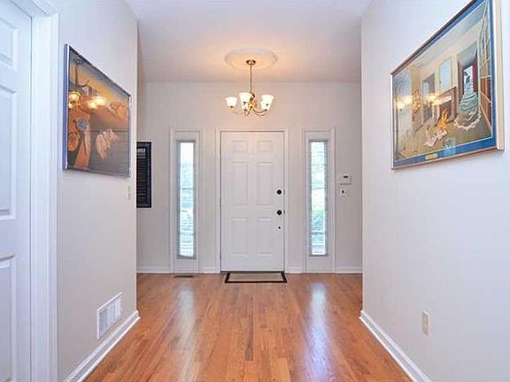 2nd image of 418 Laurel Oak Dr