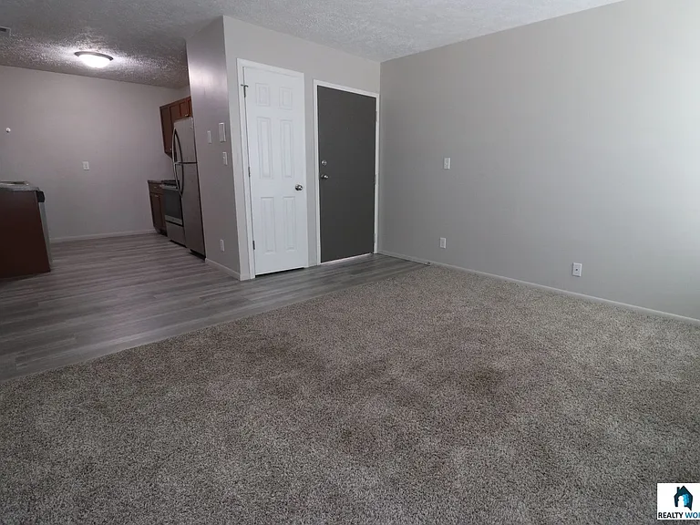 2252 W Street — Photo 2