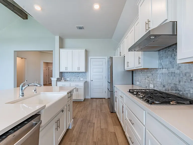 1012 Heartleaf Dr — Photo 7