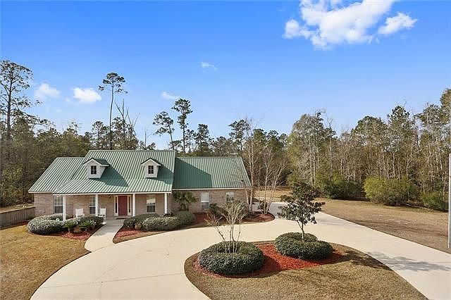 1st image of 38144 Joan Dr