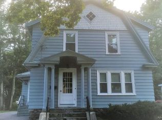 62 Eureka St, Worcester, MA 01603