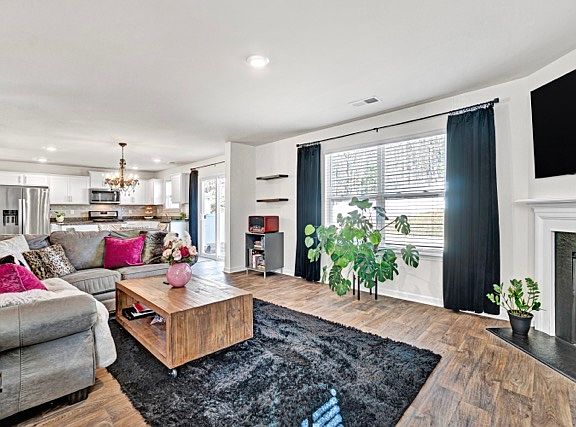4th image of this home