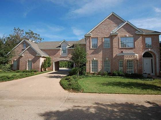 1st image of 14 Lytle Place Dr