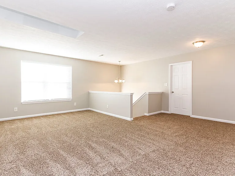 1051 Pine Ridge Way — Photo 6