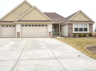 10162 S 34th St, Franklin, WI 53132