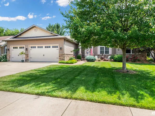 1804 Avenel Ln, Chatham, IL 62629