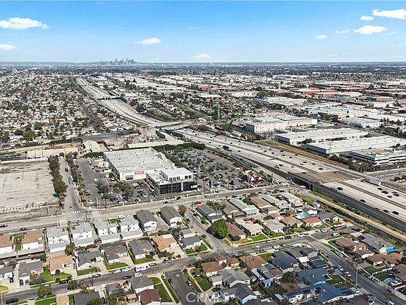 3rd image of 640 W Redondo Beach Blvd