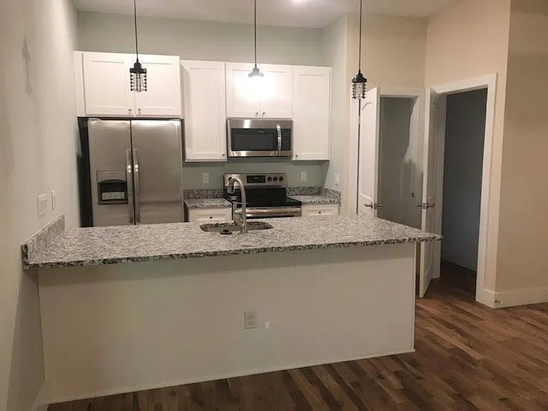 2315 Park Ave #2L — Photo 1