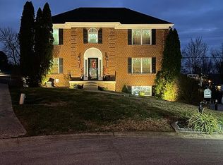 4201 Wine Cellar Ct, Louisville, KY 40272