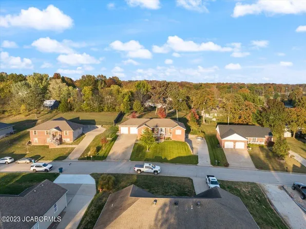 5016 Sunrise Dr, Jefferson City, MO 65101