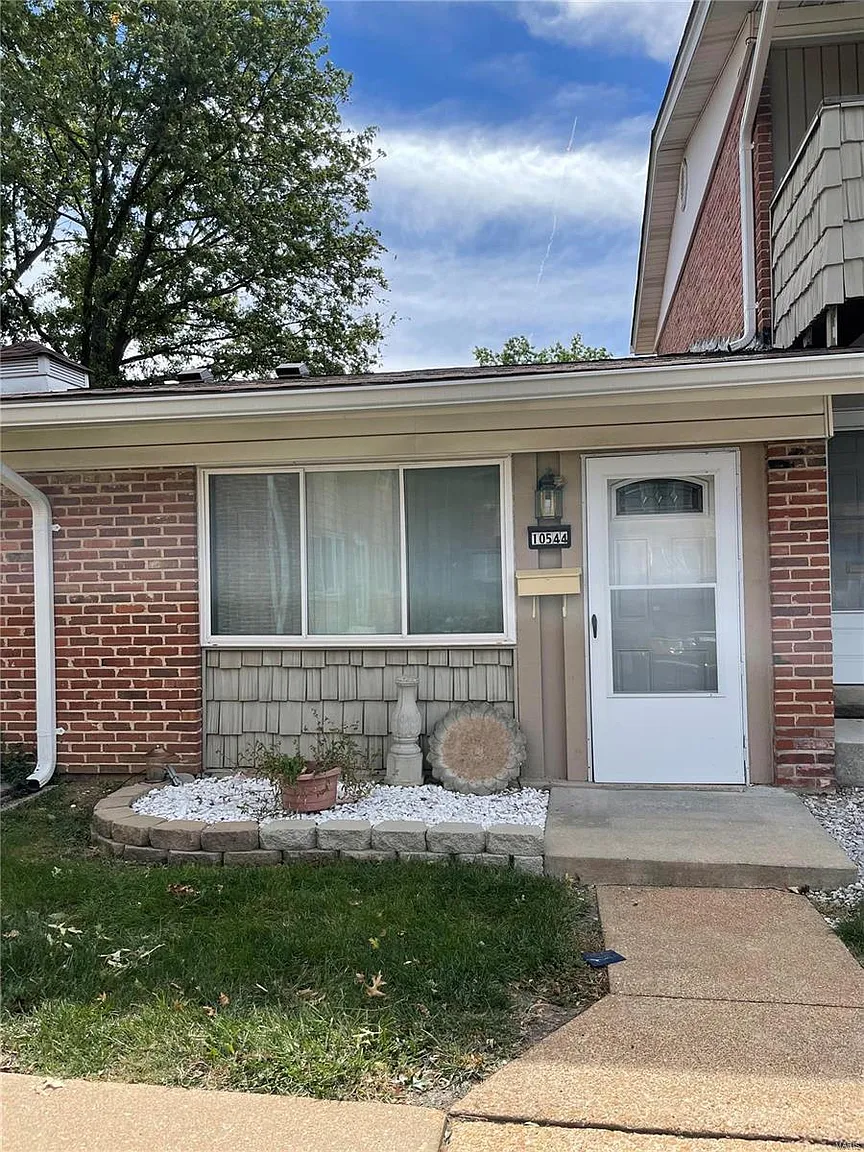 10544 Carroll Wood Way photo 1