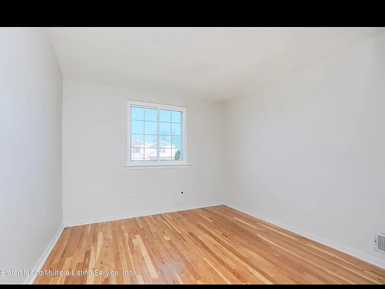 356 Gurley Ave — Photo 11