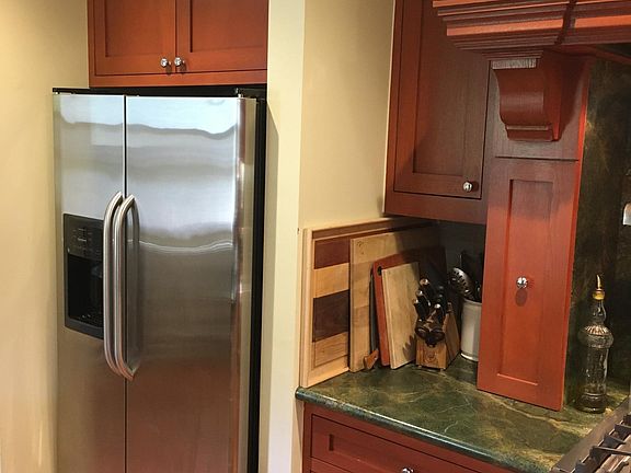 2nd image of 1009 Capuchino Ave