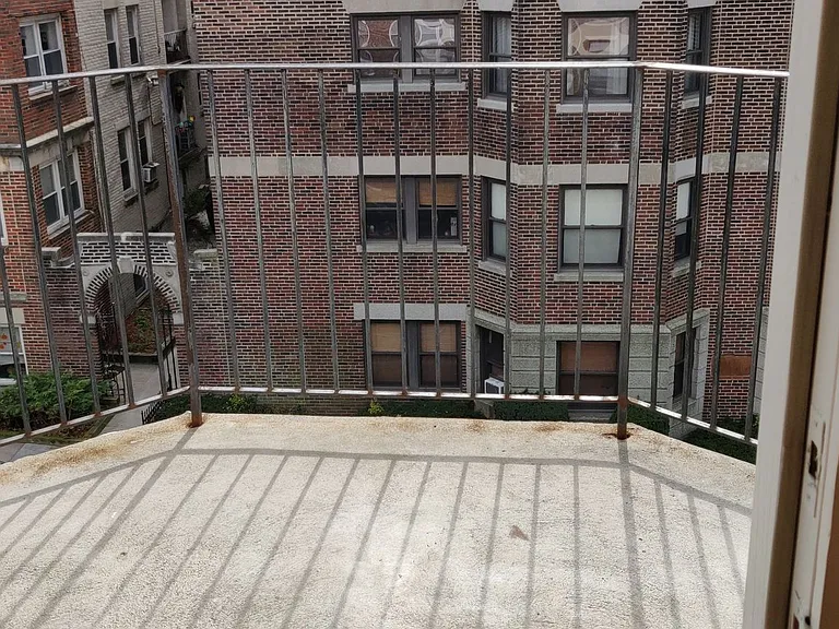 39 Boulevard Ter #3 — Photo 11