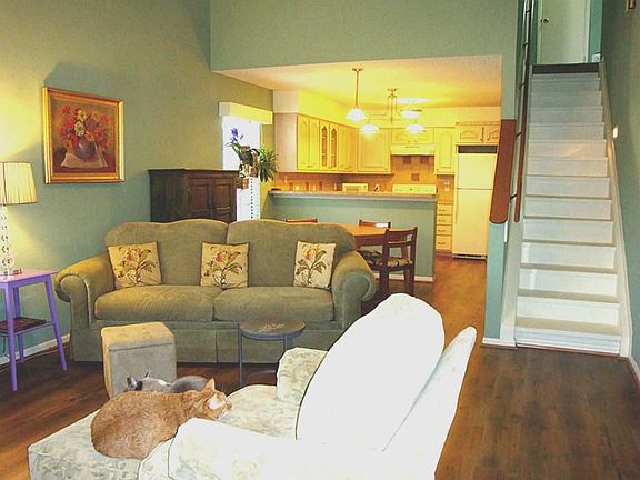 4th image of 13481 Garden Grove St #730