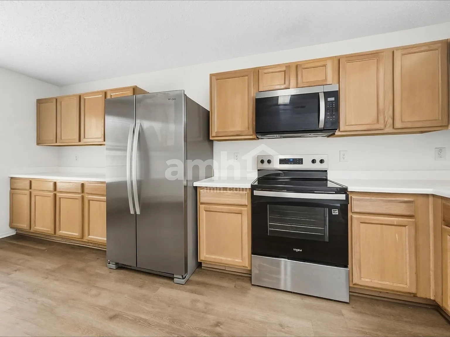 3 bed, 2.0 bath, 1816 sqft, $2,195 — Photo 3