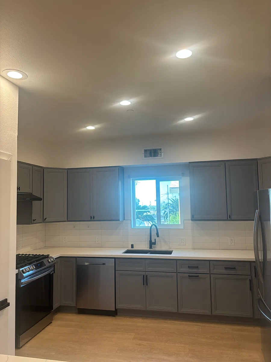Building Photo - 2317 Olive Ave #D