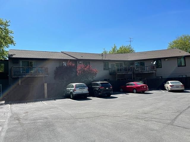 1st image of 3637 N 20th Pl APT 37