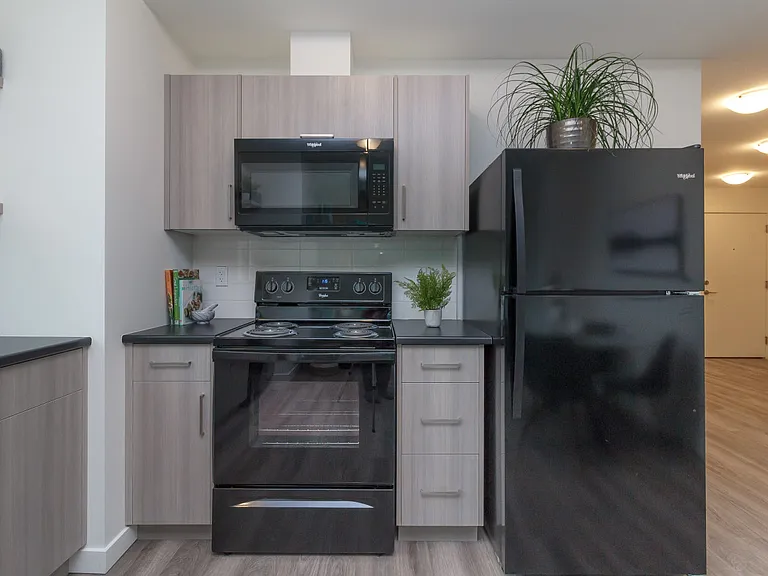 821 Hockley Ave — Photo 4
