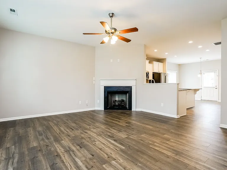 52 Rosemary St — Photo 4