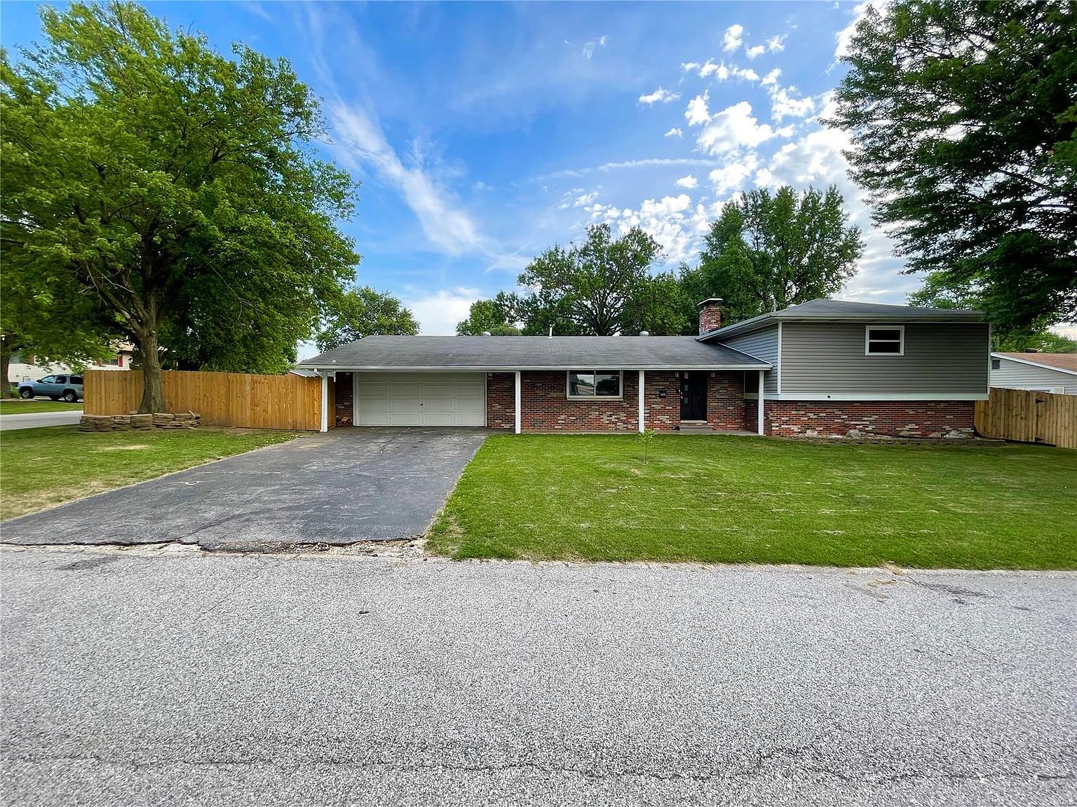 1496 Ladd Ave, Wood River, IL 62095 Zillow