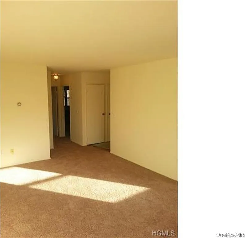 1 bed, 1.0 bath, 800 sqft, $2,000 — Photo 2