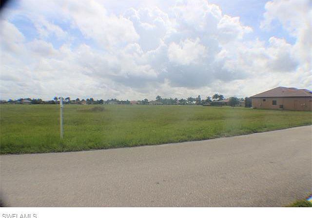 1st image of 4829 SW 29th Ave
