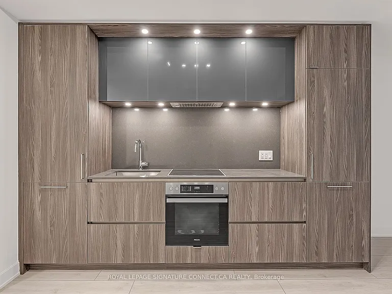15 Mercer St #405 — Photo 4