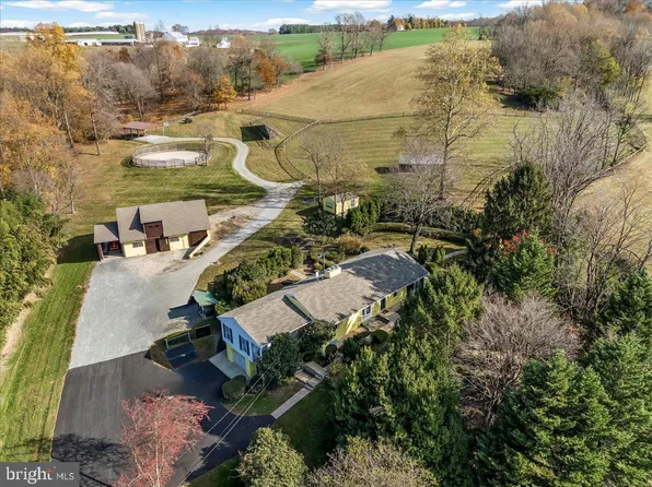 49 King Rd, Cochranville, PA 19330