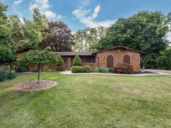 1085 Harold Cir, Ann Arbor, MI 48103