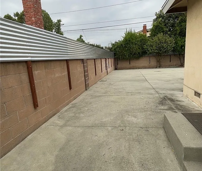 1433 W Glenmere St — Photo 12