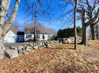 712 Salisbury St, Worcester, MA 01609